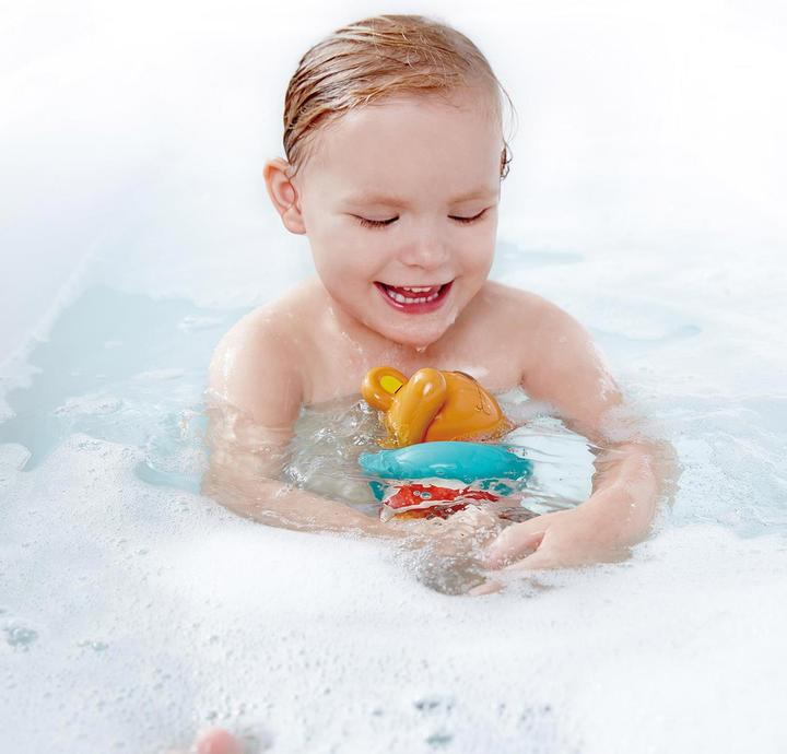 Actual product image Hape Teddy goes splashing