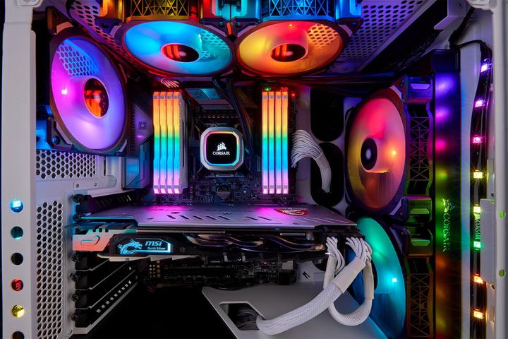 Produktbild Corsair H115i RGB Platinum