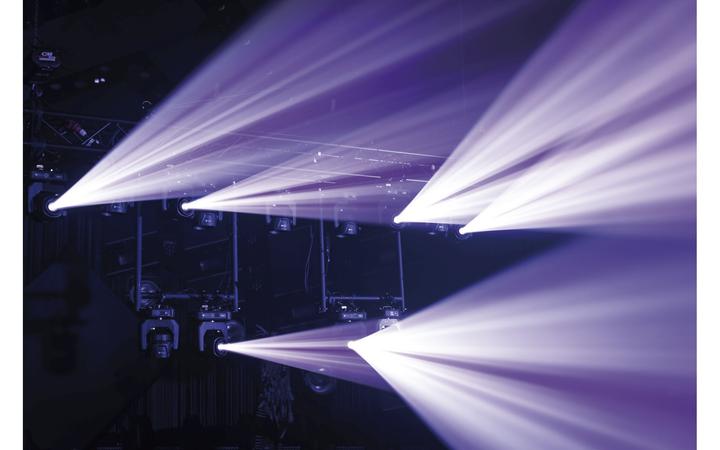 Produktbild Showtec Phantom 180 Wash (Moving Bar)