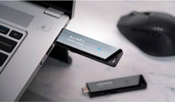 Immagine prodotto Adata Unità flash USB UE800 USB Type-C 3.2 Gen 2 (3.1 Gen 2) Argento (512 GB, USB-C, USB 3.2 Gen 2)