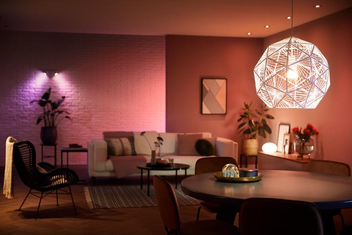 Produktbild Philips Hue White & Color BT (E14, 5.30 W, 470 lm, 2 x, G)