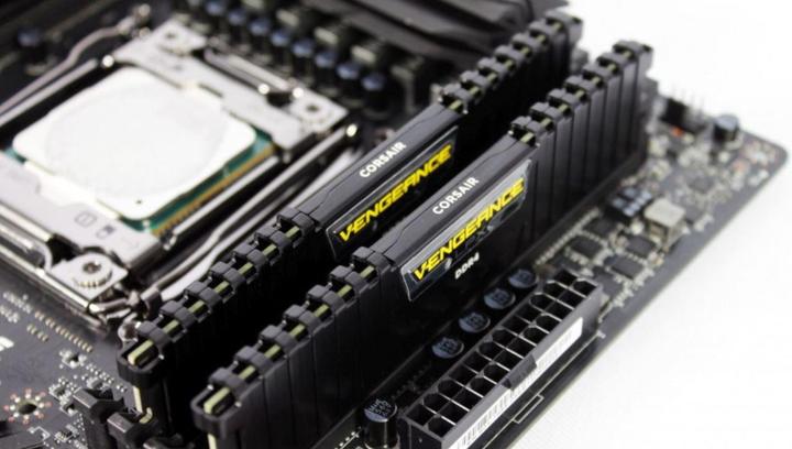 Produktbild Corsair Vengeance LPX (2 x 8GB, 2400 MHz, DDR4-RAM, DIMM)