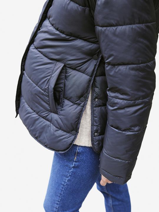 Produktbild Envie de Fraise Light-Steppjacke für die Schwangerschaft / Tragejacke mit Recycling-Polyester (34)