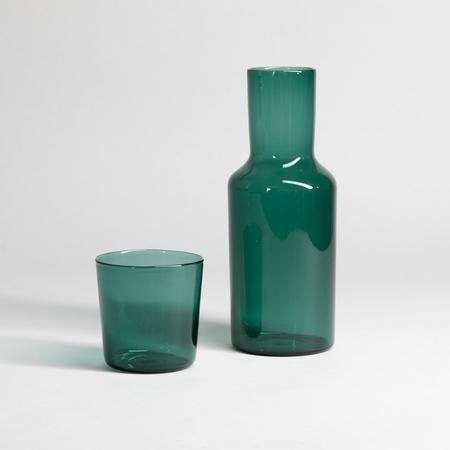 Actual product image Hario Colors Night Karaffe - 600ml Karaffe mit 280ml Glas grün (0.60 l)