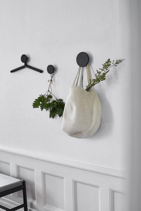 Actual product image Rowico Set of 4 designer clothes hangers Milford 45 x 18 cm - Black oak (4 x)