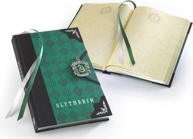 Actual product image Noble Collection Harry Potter: Slytherin (Hardcover)