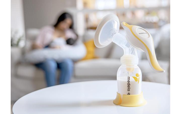 Immagine prodotto Medela Tiralatte manuale Harmony con tecnologia Flex