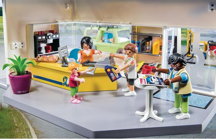 Actual product image Playmobil Large filling station (70201, Playmobil City Life)