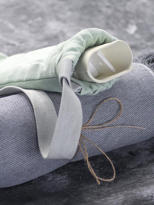 Actual product image Yuyu Bottle Wärmeflasche Bottle Linen Mint