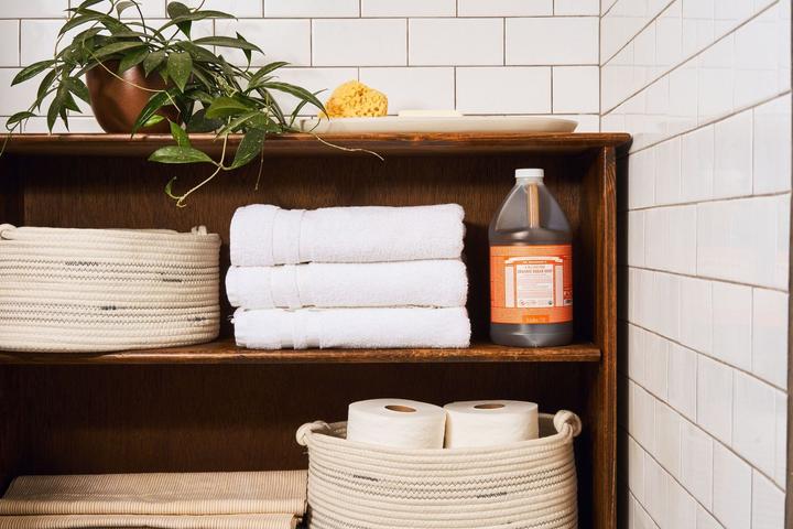 Actual product image Dr. Bronner's sugar soap (Liquid soap, 1900 ml)
