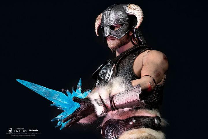 Actual product image Purearts The Elder Scrolls V: Skyrim - Deluxe Dragonborn 1:6 Scale Figure