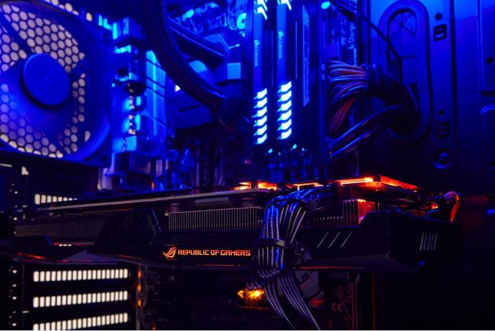 Produktbild Joule Performance eSports Ultimate (Intel Core i7-8700K, 32 GB, 500 GB, GeForce GTX 1080 Ti)