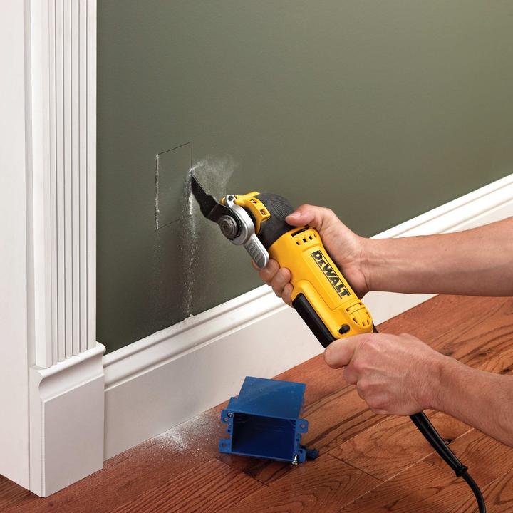 Actual product image DeWalt MultiTool Set 300
