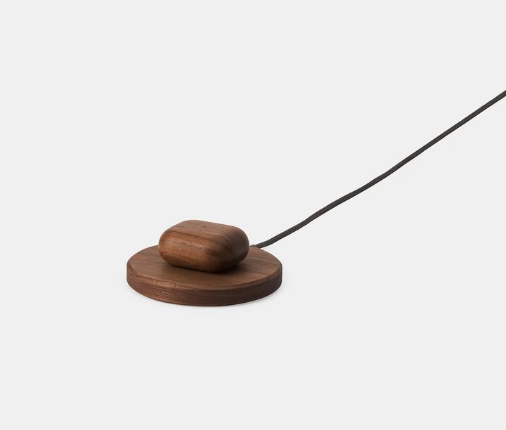 Image du produit Oakywood Slim Charging Pad - chargeur sans fil en bois - couleur Walnut -