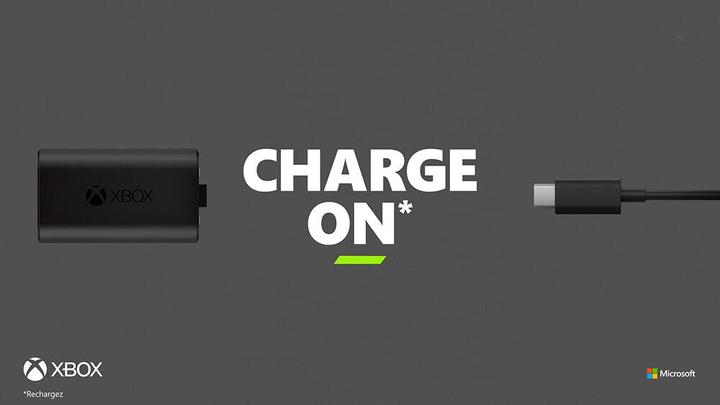 Immagine prodotto Microsoft Xbox Play & Charge Kit (USB-C) (Xbox Serie S, Xbox Series X, Xbox One X, Xbox One S)