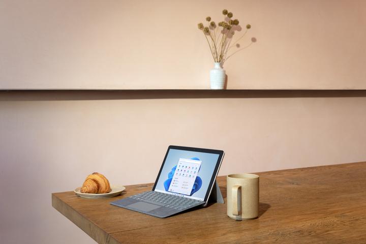 Produktbild Microsoft Surface Go 3 (10.50", Intel Pentium Gold 6500Y, 8 GB, 128 GB)