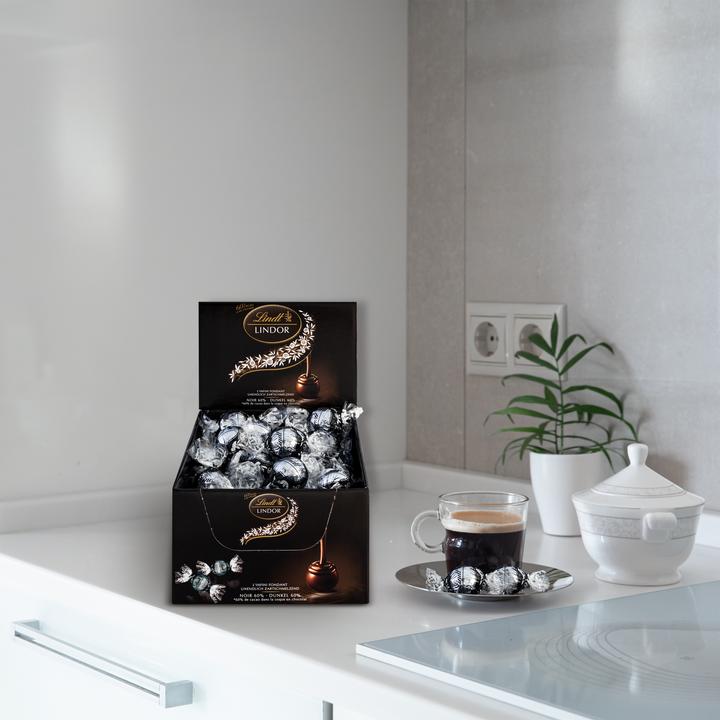 Actual product image Lindt Lindor Dark 60% Cacao Counter top (750 g)