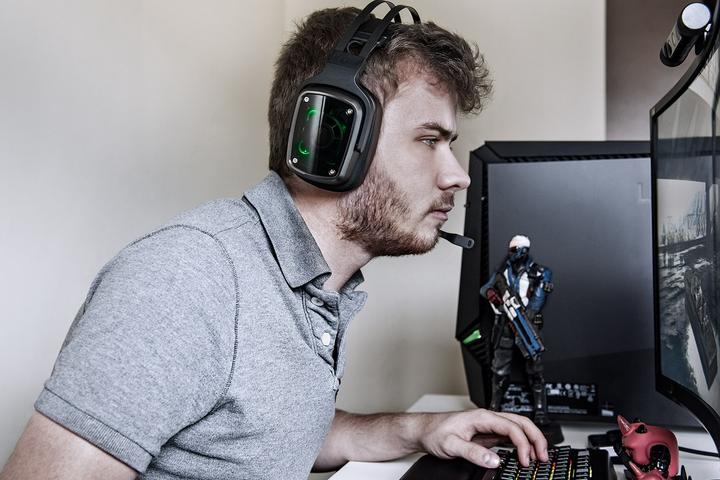 Produktbild Razer Tiamat 7.1 V2 (Kabelgebunden)