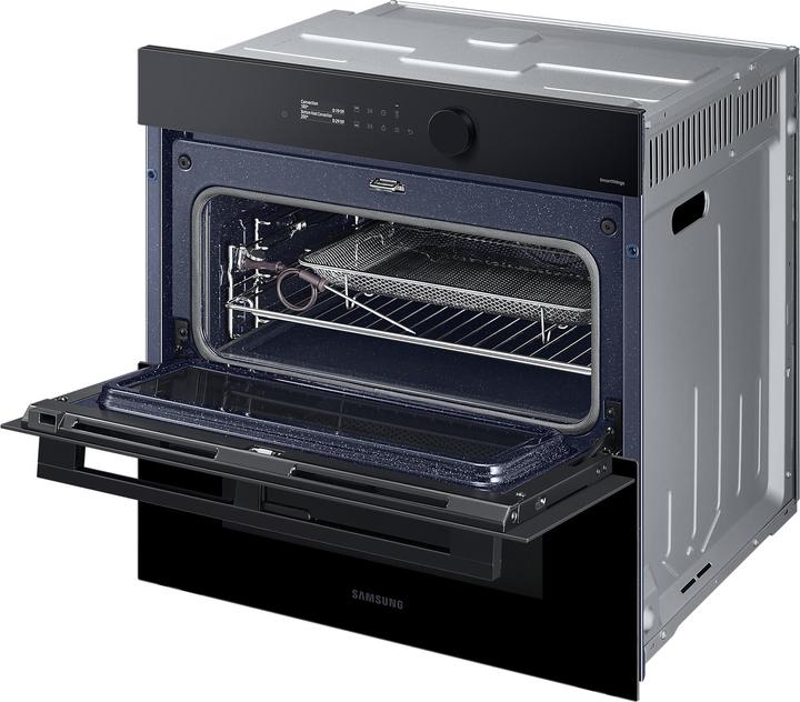 Actual product image Samsung Dual Cook Flex Oven 5-series NV7B5755SAK