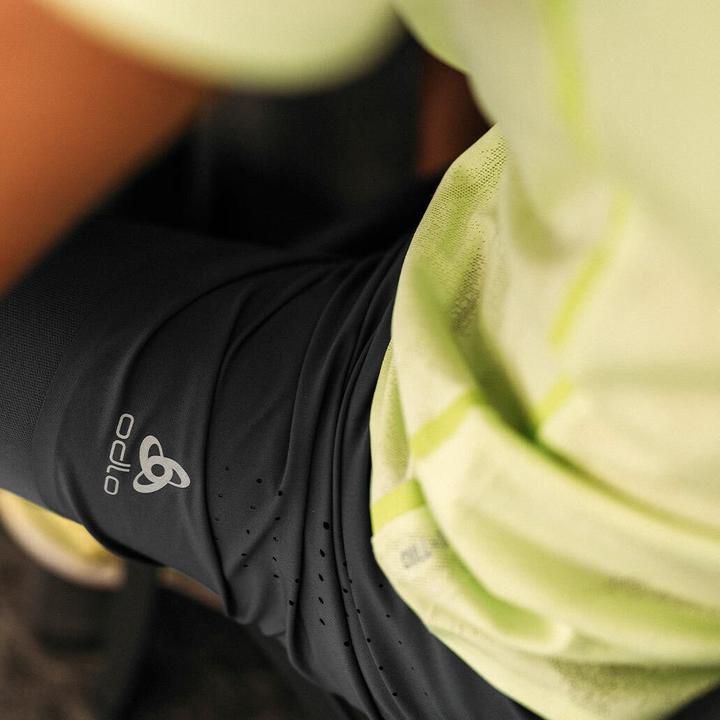 Actual product image Odlo Zeroweight 5 inch 2-in-1 (XXL)