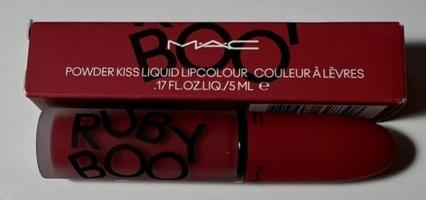 Image du produit MAC Cosmetics Powder Kiss Liquid Lip color Ruby Boo (Ruby Boo Rouge)