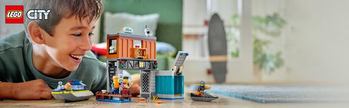 Produktbild LEGO Police Speedboat and Crooks' Hideout (60417, LEGO City)