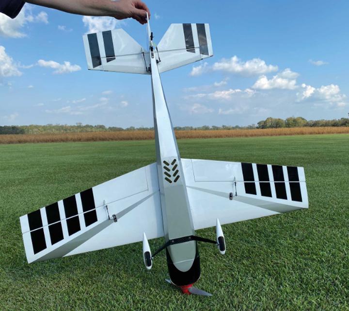 Produktbild Extremeflight-RC edge 540t 48" v2 plus rot/weiss arf mit tragflächen-schnellverschluss