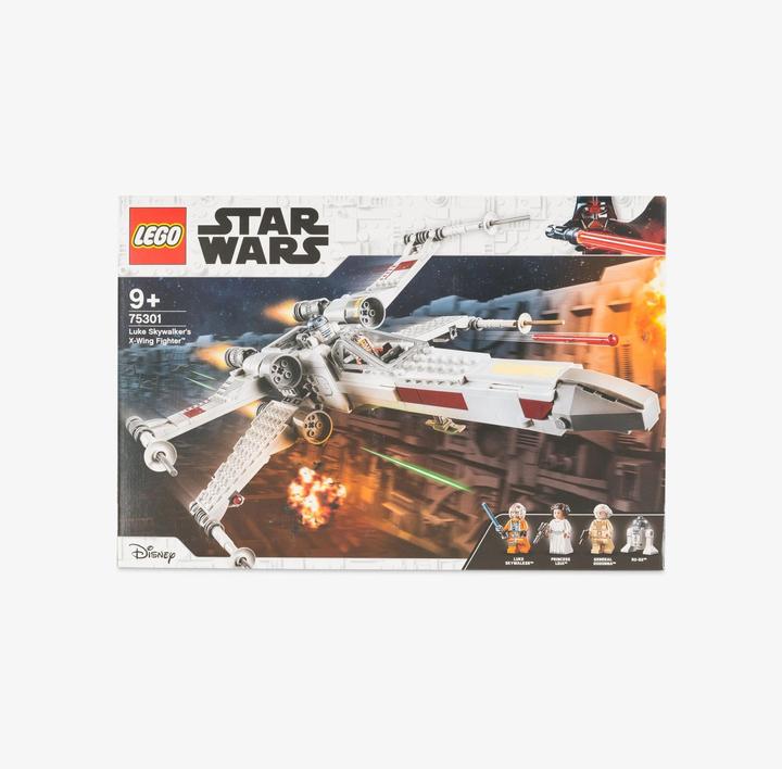 Actual product image LEGO Luke Skywalker's X-Wing Fighter (75301, LEGO Star Wars)