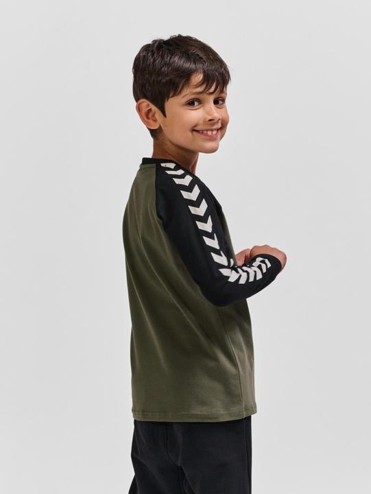 Image du produit hummel hmlBOYS T-SHIRT L/S (110)