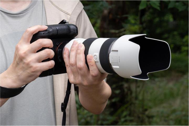 Actual product image Sony LA-EA5