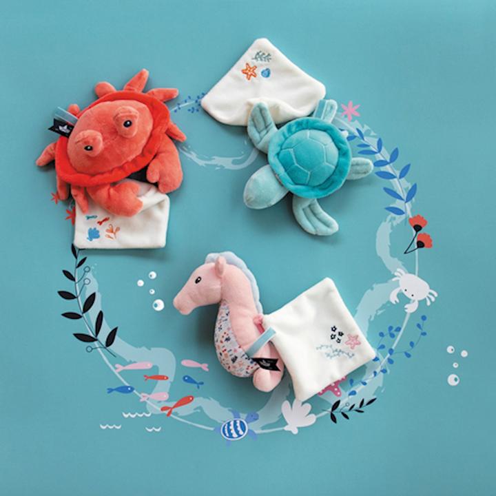 Actual product image Doudou et Compagnie Seahorse with cuddle cloth, pink 17cm (MQ2) **