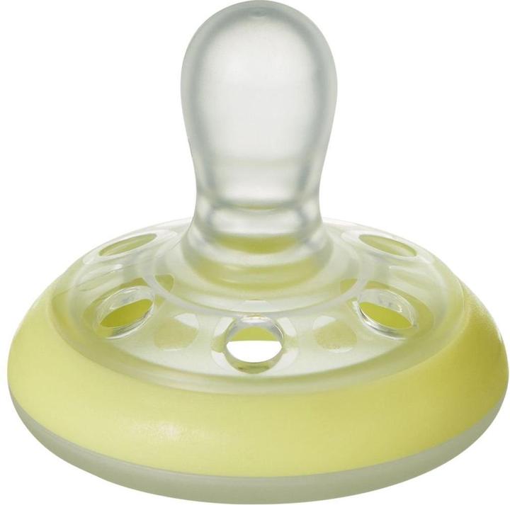 Produktbild Tommee Tippee Mutterbrustähnlicher Beruhigungssauger Nacht 4er Set (4 x, bis 6 Monate)