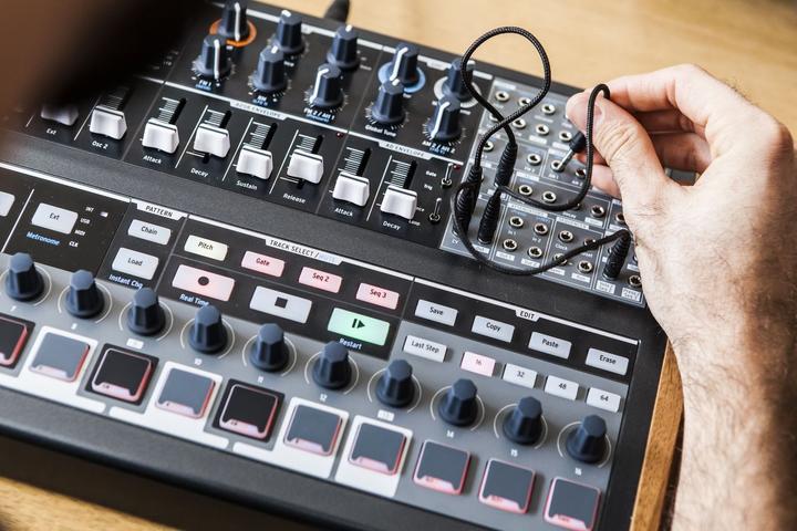 Produktbild Arturia MiniBrute 2S
