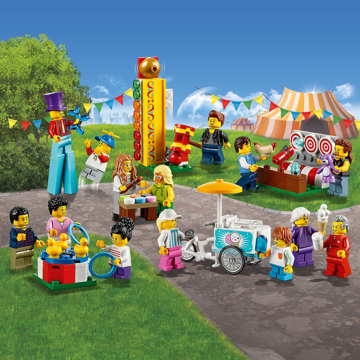 Actual product image LEGO City residents' fair (60234, LEGO City)