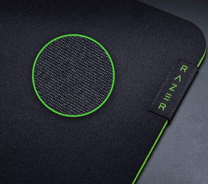 Actual product image Razer Gigantus V2 (L)