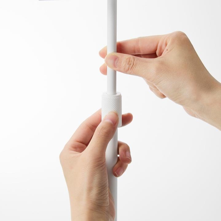 Actual product image Yamazaki Höhenverstellbarer Tablet-Ständer SMART