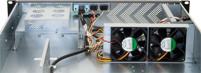 Produktbild Chieftec UNC-210T-B (400 W)
