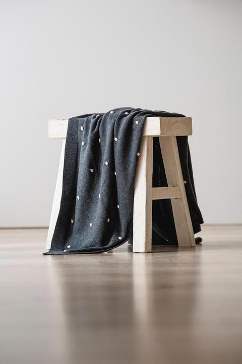 Actual product image Kaiser Baby blanket Knots dark grey/knot natural 80 x 100 cm (80 x 100 cm)