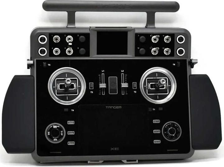 Actual product image FrSky TANDEM XE EU/LBT Glossy black panel Senderset 2,4Ghz Akku, Softcase