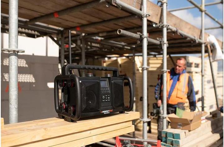 Actual product image PerfectPro Rockbull (FM, DAB+, Bluetooth)