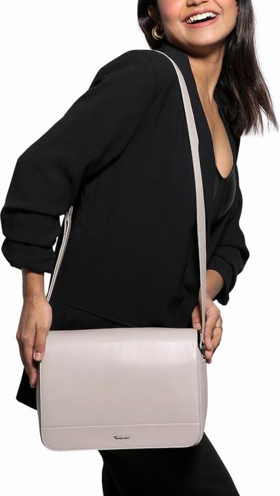 Actual product image Riccardo Ferducci Flap bag, Bellini, torso