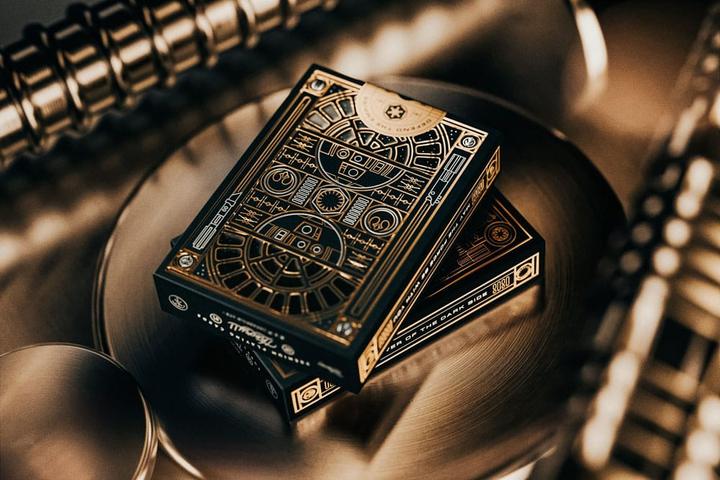 Produktbild Theory11 Star Wars Spielkarten Gold Version (Englisch)