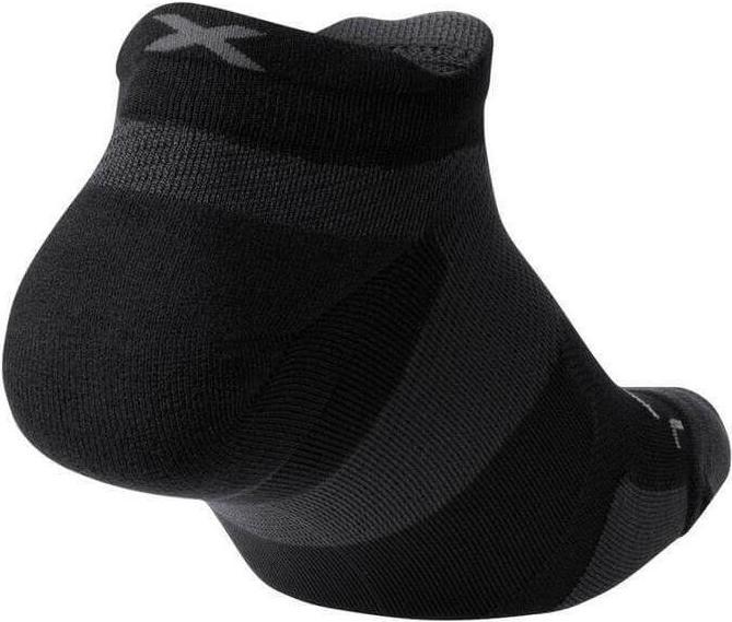 Actual product image 2XU inviible ock vectr lightcuhion (S)