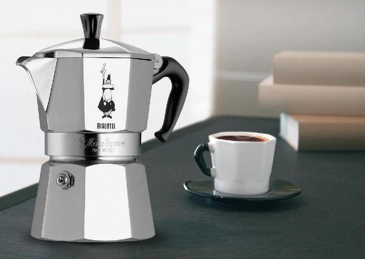 Actual product image Bialetti Moka Express (4 T.)