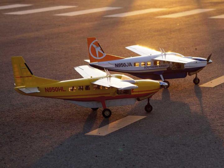 Produktbild Vq Models cessna 208 grand caravan (gelb) / 1650mm arf
