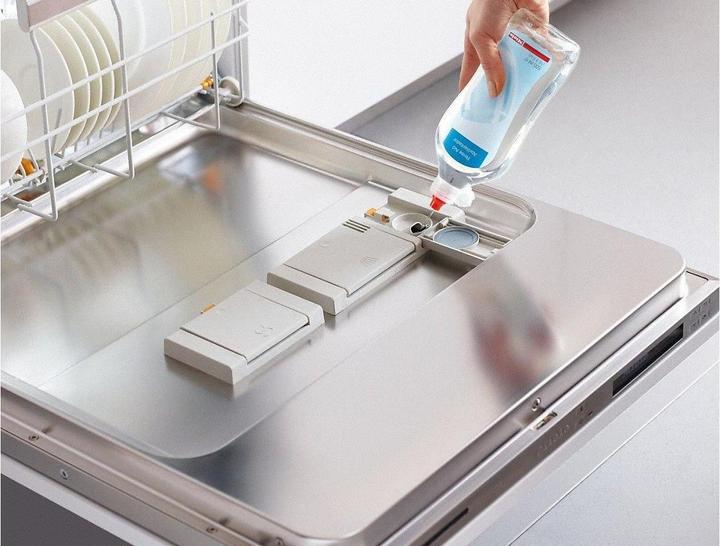 Actual product image Miele Rinse aid (Flask)