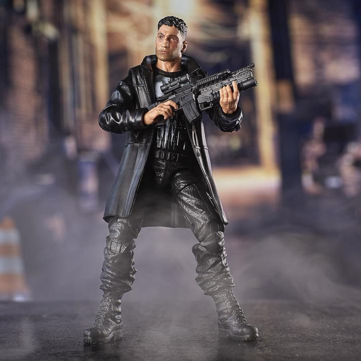 Produktbild Hasbro Marvel Knights Marvel Legends Man-Thing Series Punisher Action Figure