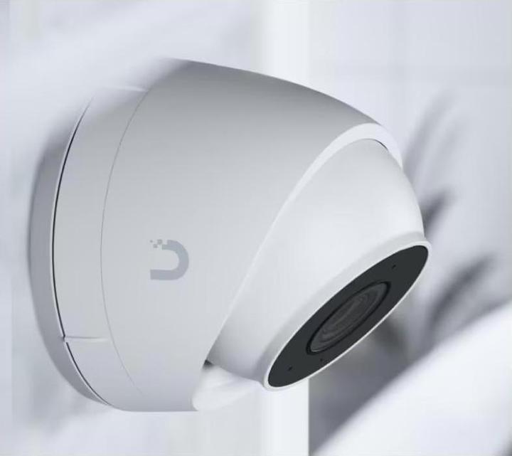 Actual product image Ubiquiti G5 Turret Ultra (2688 x 1512 Pixels)