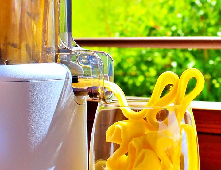 Actual product image Hurom Juicer, Beige