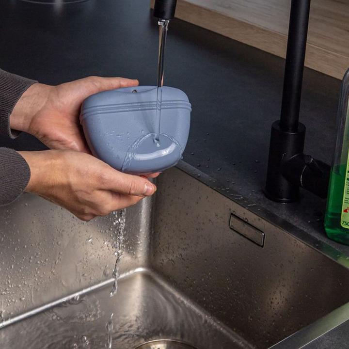 Immagine prodotto Intirilife Set per cani blu: sacchetto per dolcetti in silicone e biberon (Taglia unica)